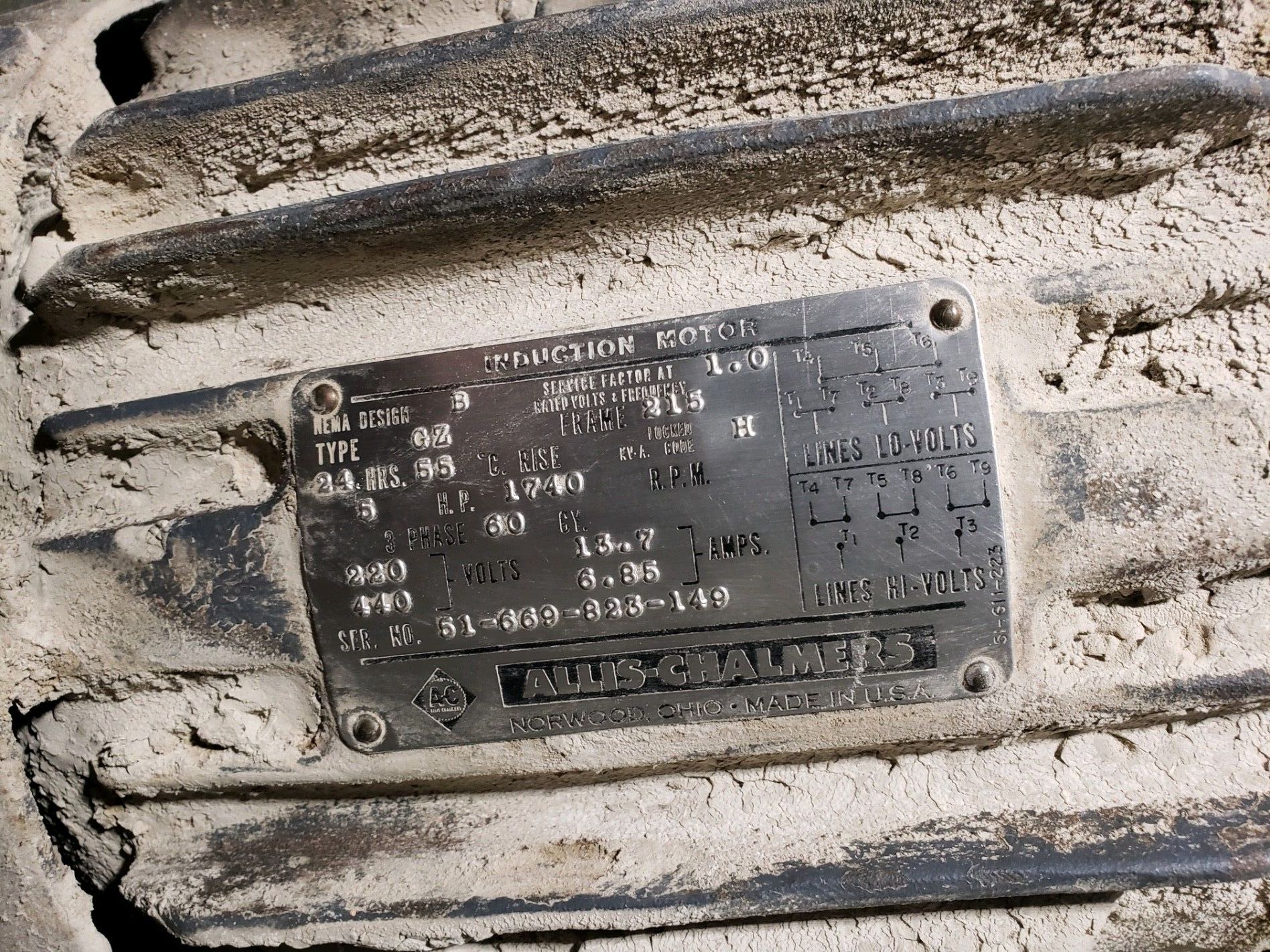 A close up of a motor with a label on it