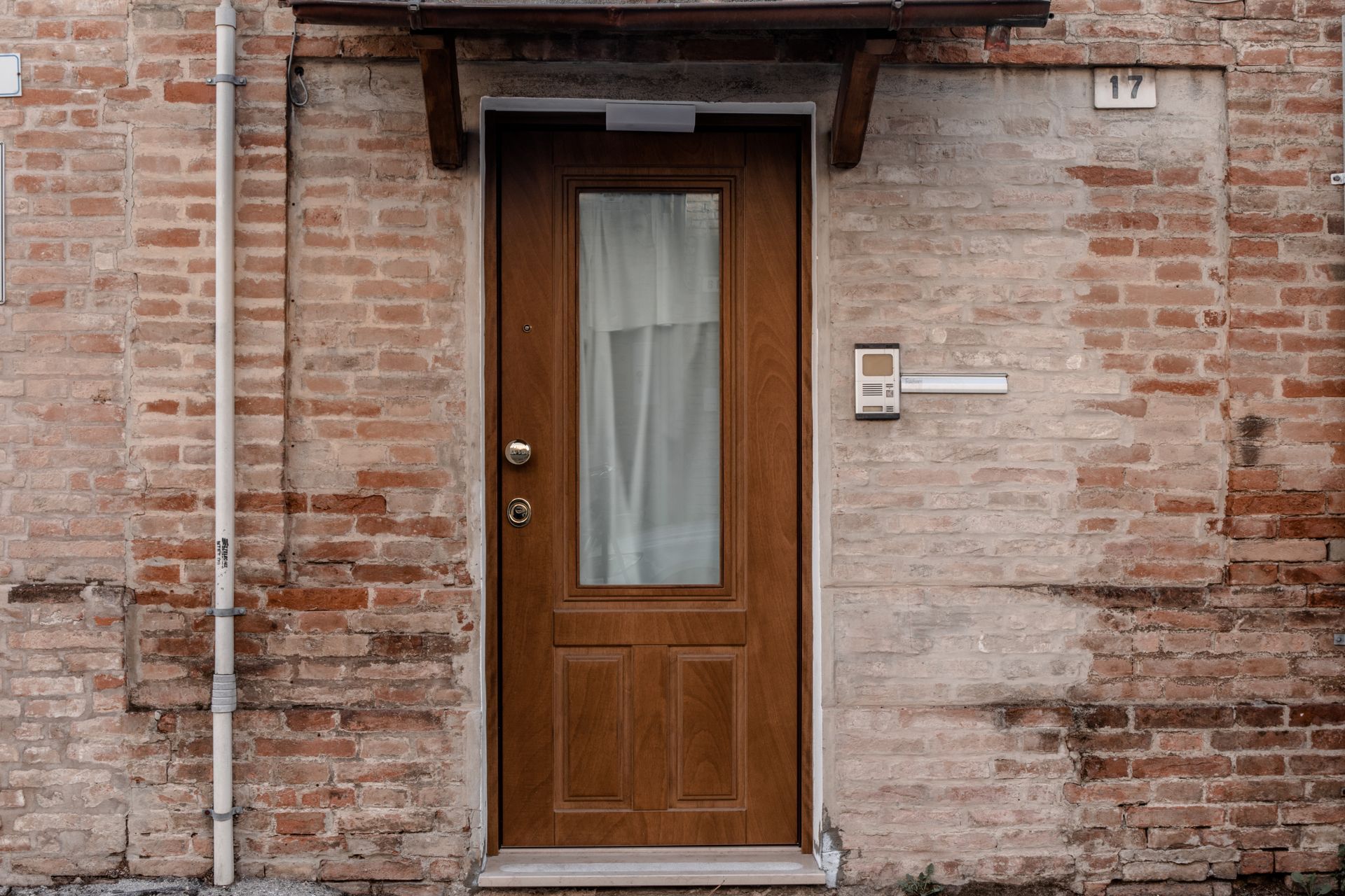 Realizzazione Porte a Roma Eur