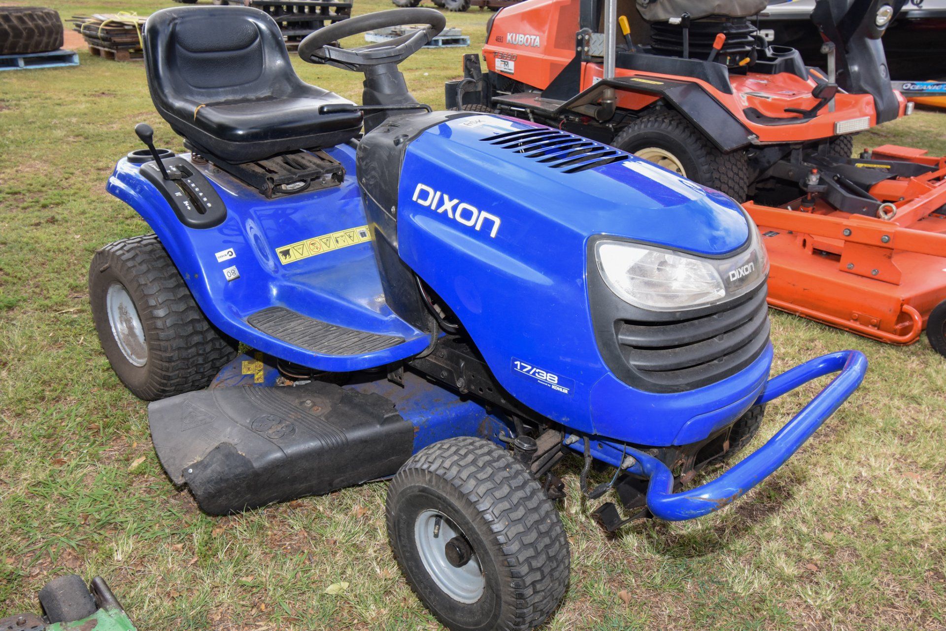 Tractor — Bundaberg Auction Centre in Gooburrum, QLD