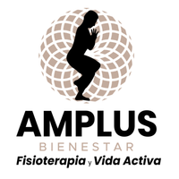 Logotipo para Amplius Bienestar, que muestra a una persona en una pose de yoga encima de un texto.