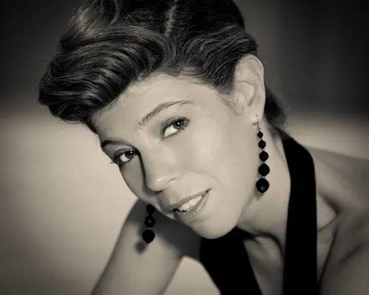 Carla Auld, Flutist