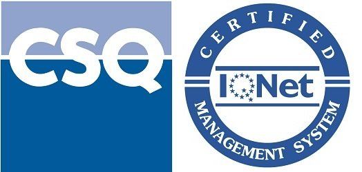 Loghi dei sistemi di gestione certificati eSQ e IQNet su sfondo blu e bianco.