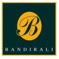 Logo Bandirali: lettera B dorata in corsivo su sfondo verde scuro con bordo dorato e la scritta BANDIRALI sotto.