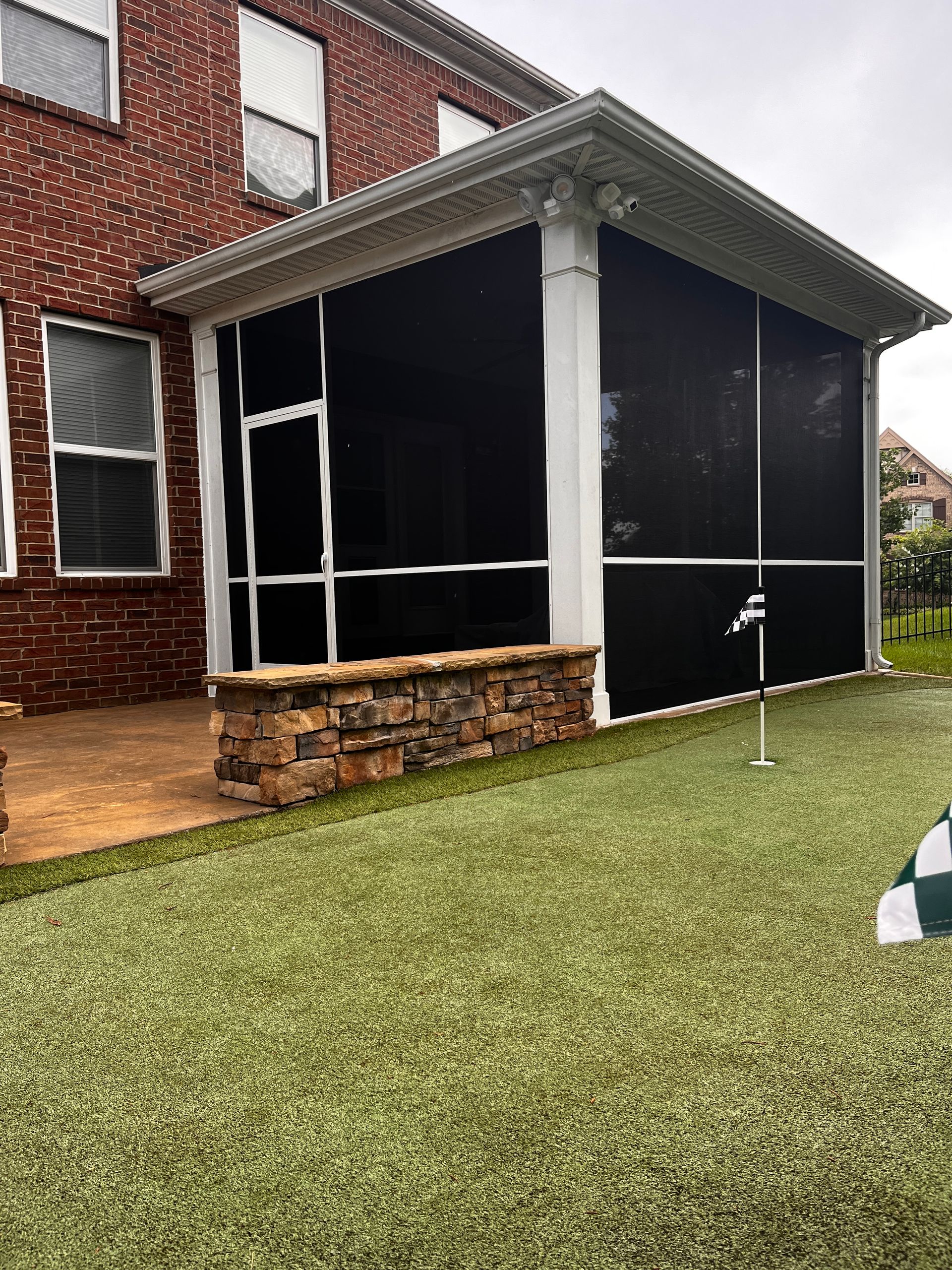 Custom screen room designed for comfort and functionality