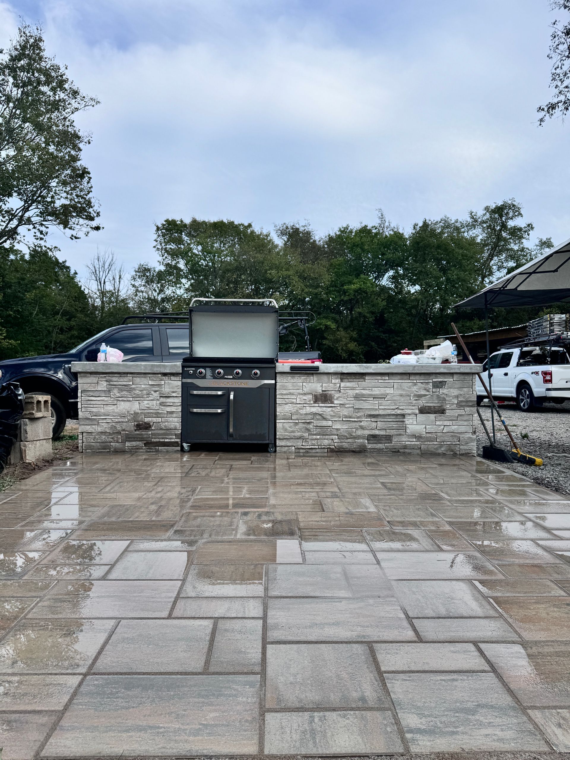 Outdoor Kitchen