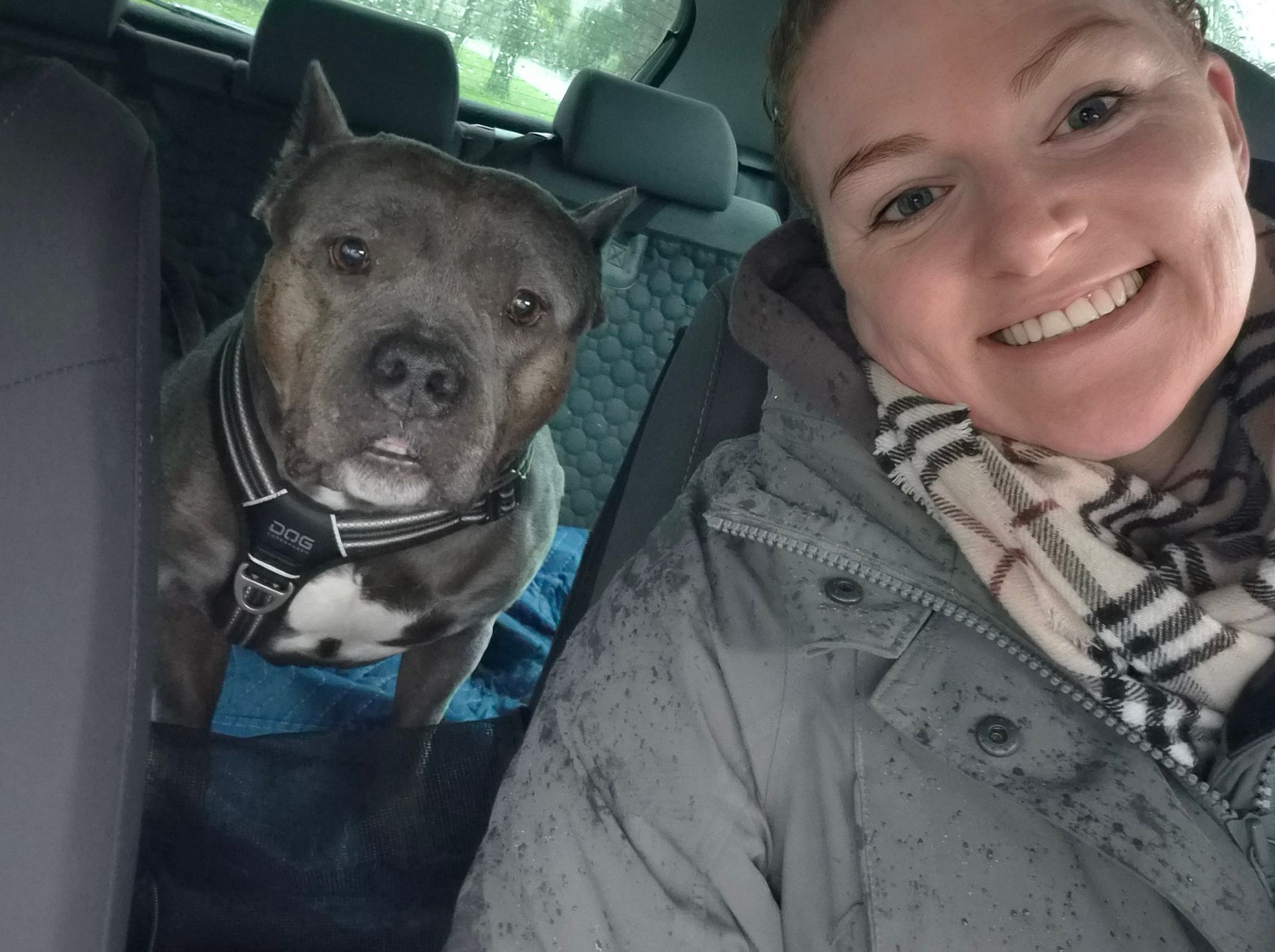 Rianne van UrbanZoomies tijdens hondenuitlaatservice in Katwijk