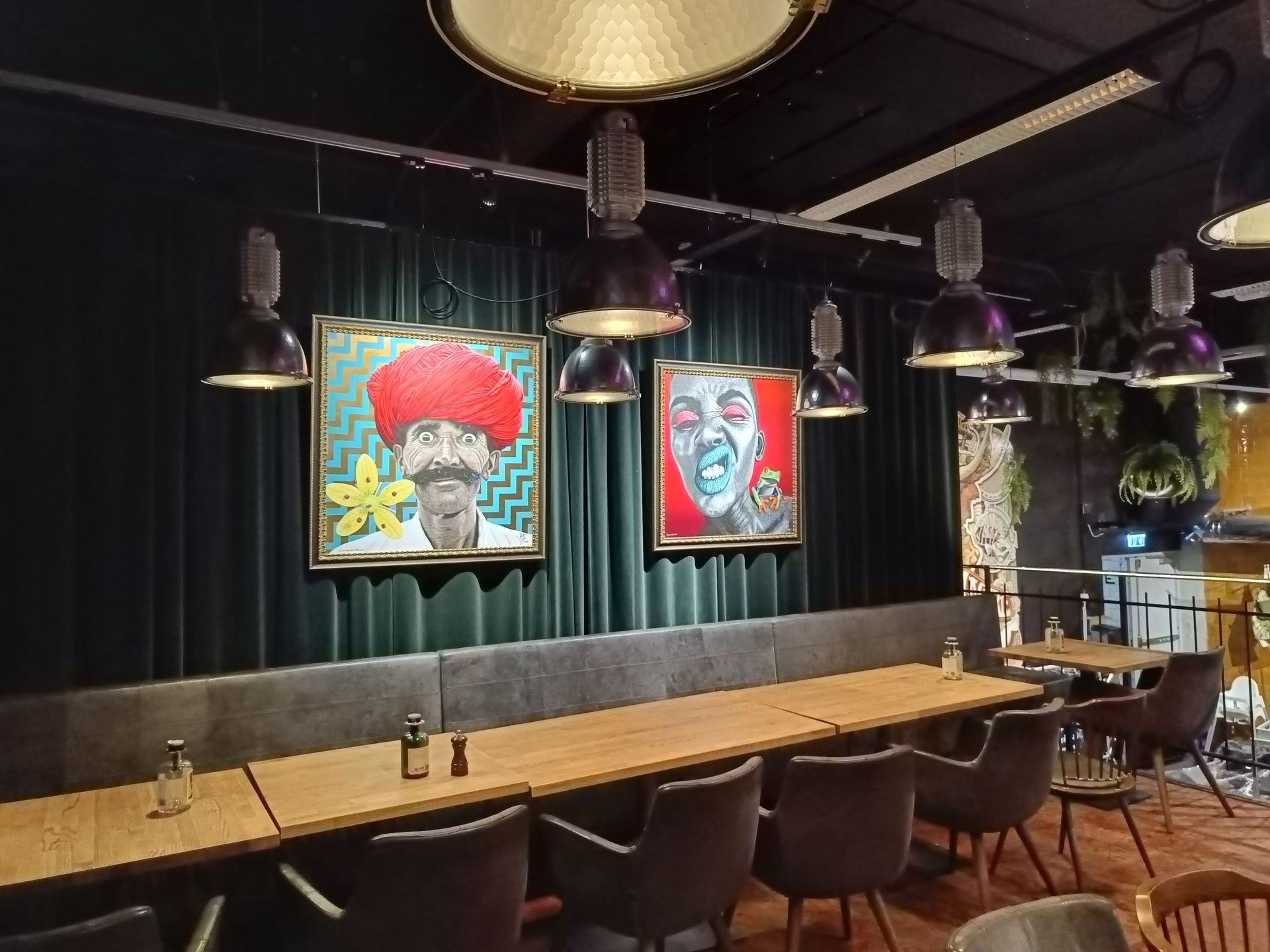 restaurangmiljö av Christian Beijer