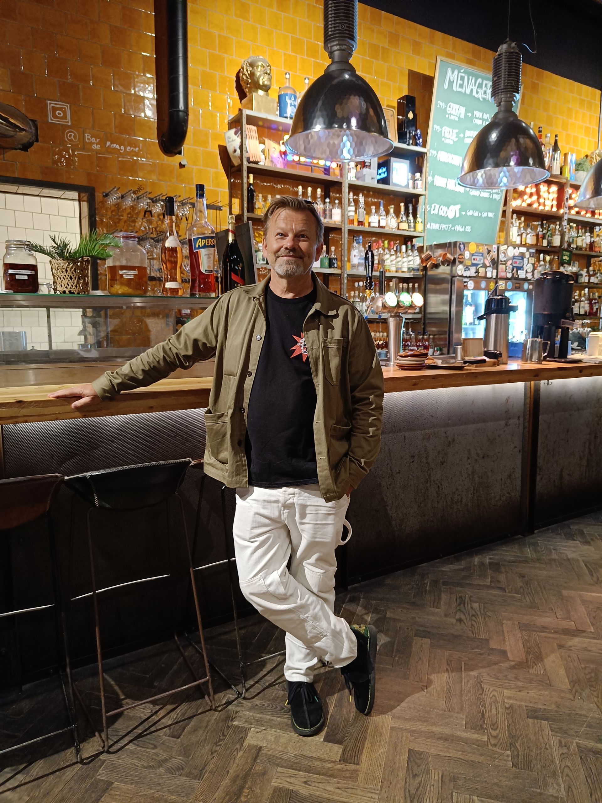 Christian Beijer på Ménageriet i Sundsvall, vars interiör han har formgivit