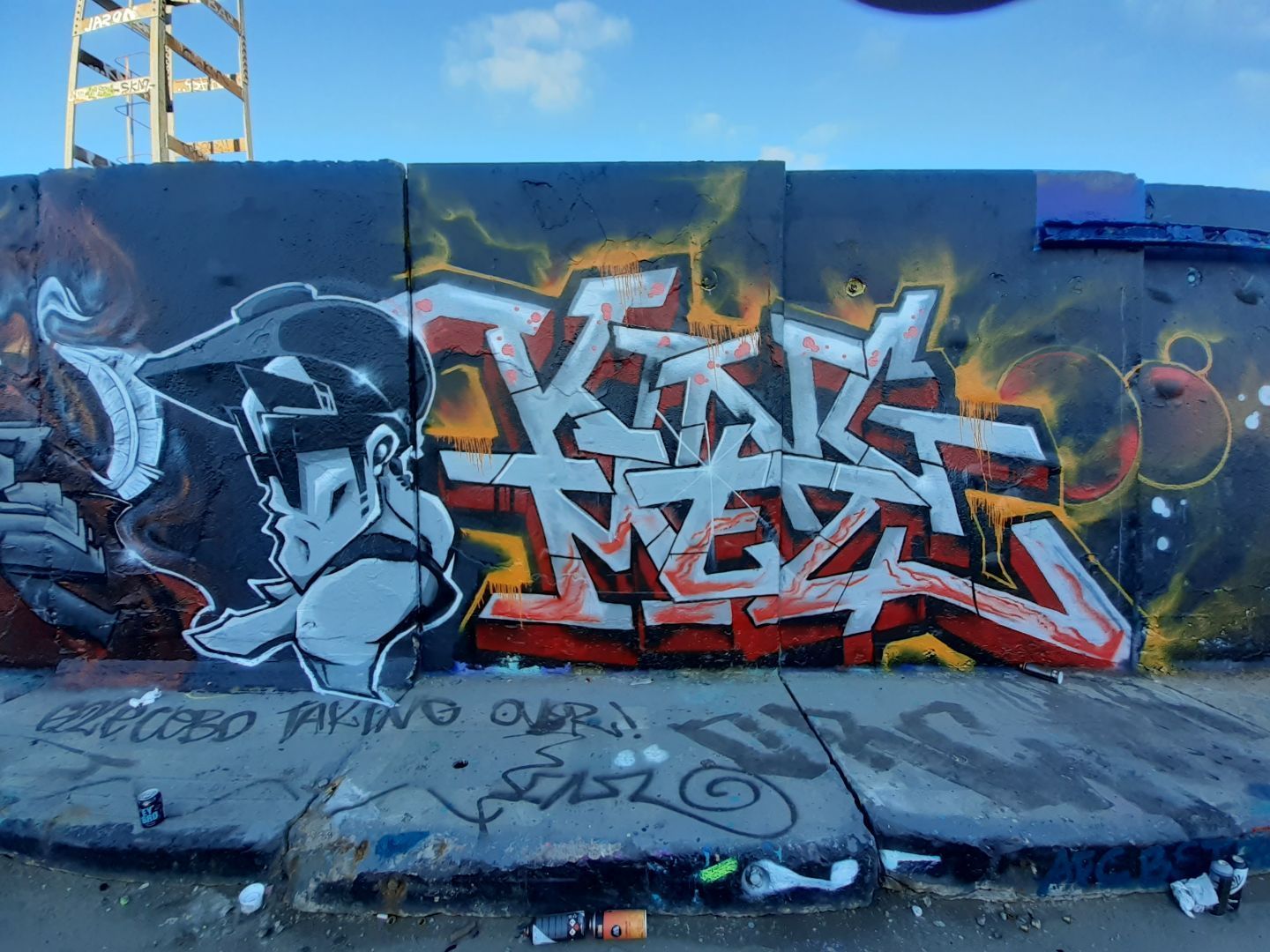 graffiti på mur utomhus, av Jonas Finnze