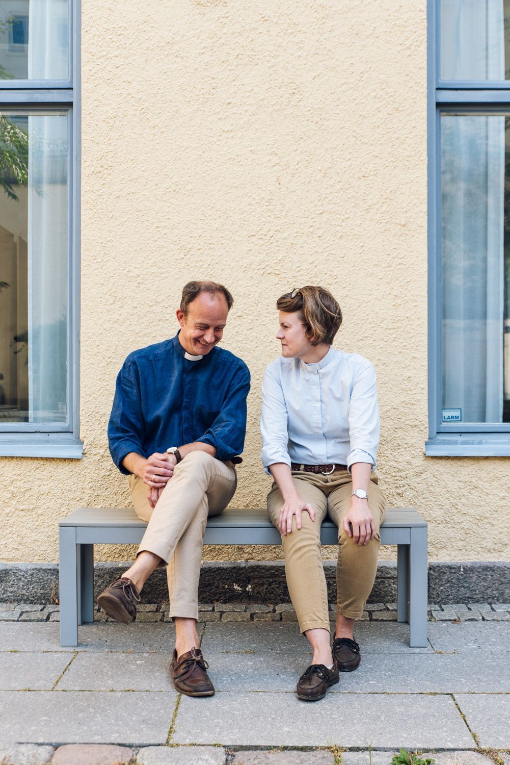 dokumentärfoto av två präster, Niclas Fasth