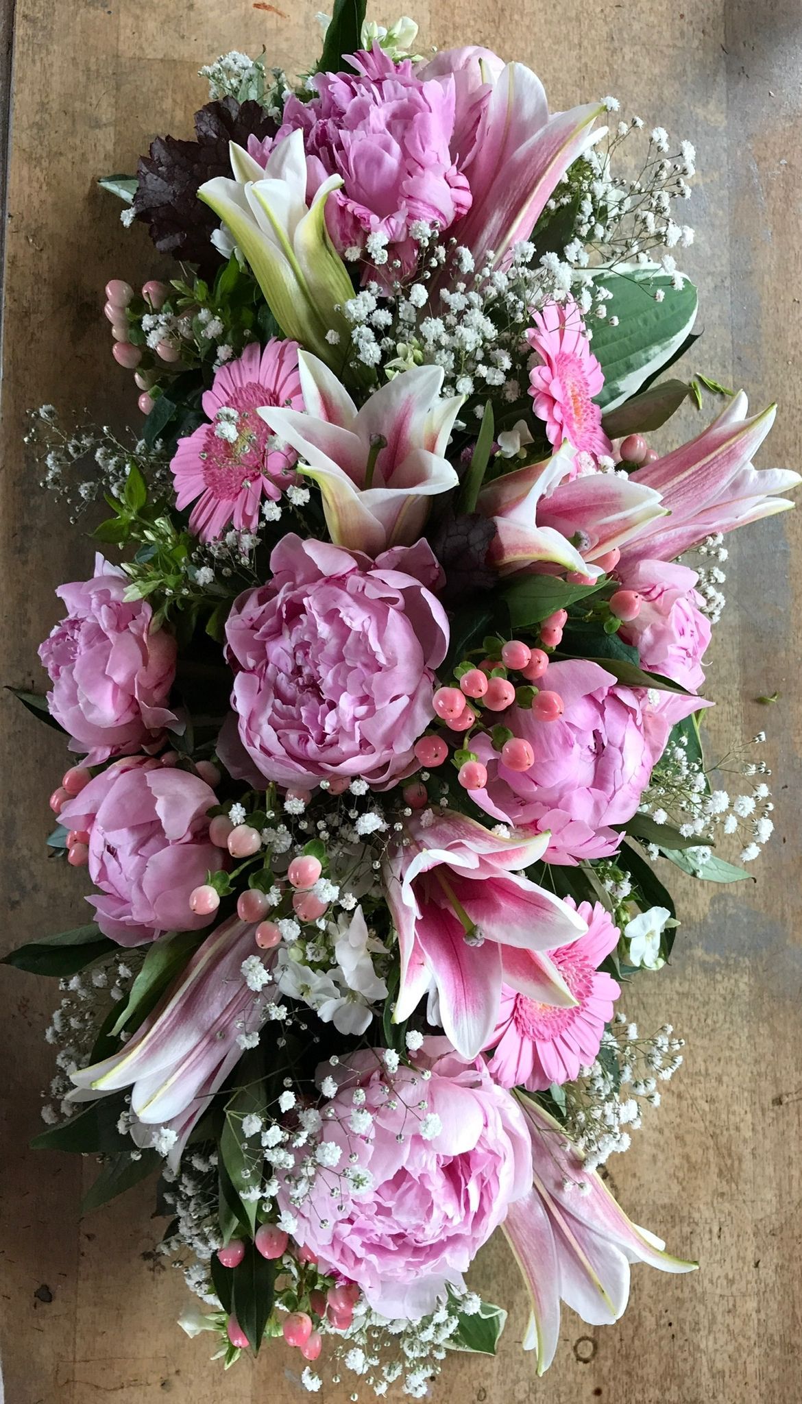 Experience the beauty of Riverside Flowers. Expert florists create unique bouquets and arrangements to suit any occasion or celebration.