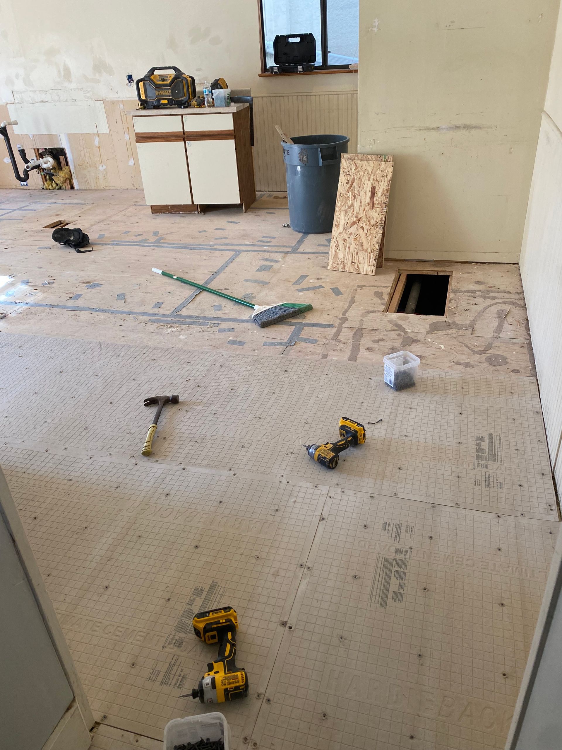 Floor replacement by Metro Handyman LLC