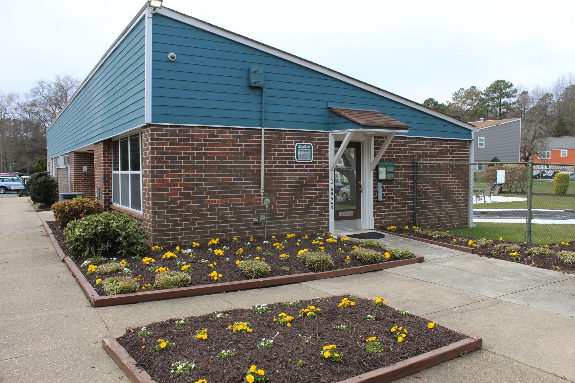 DETAILS Cedarwood Manor Garden Apartments