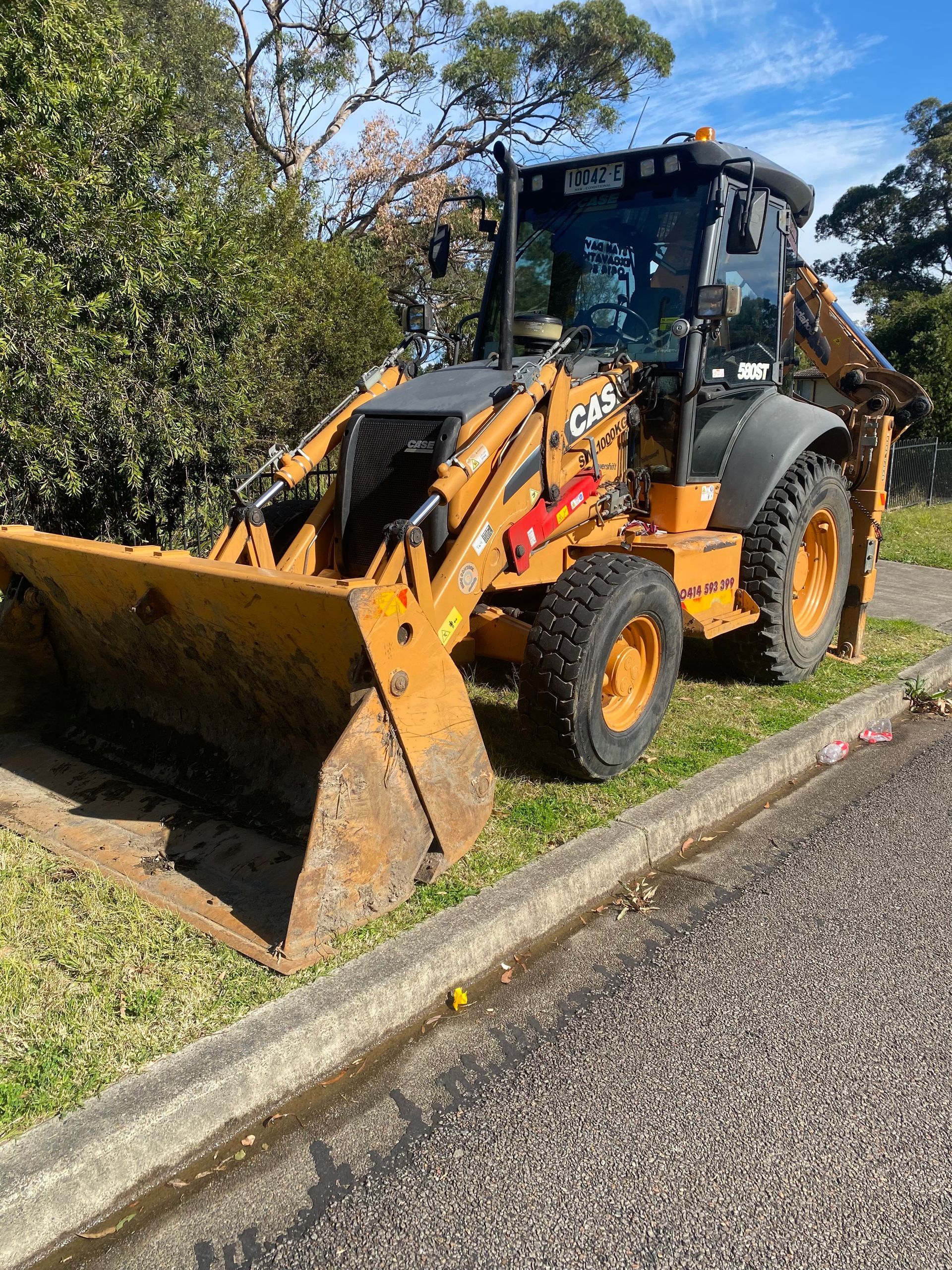 Small Excavator — Stan Davies Excavations in Glendale, NSW
