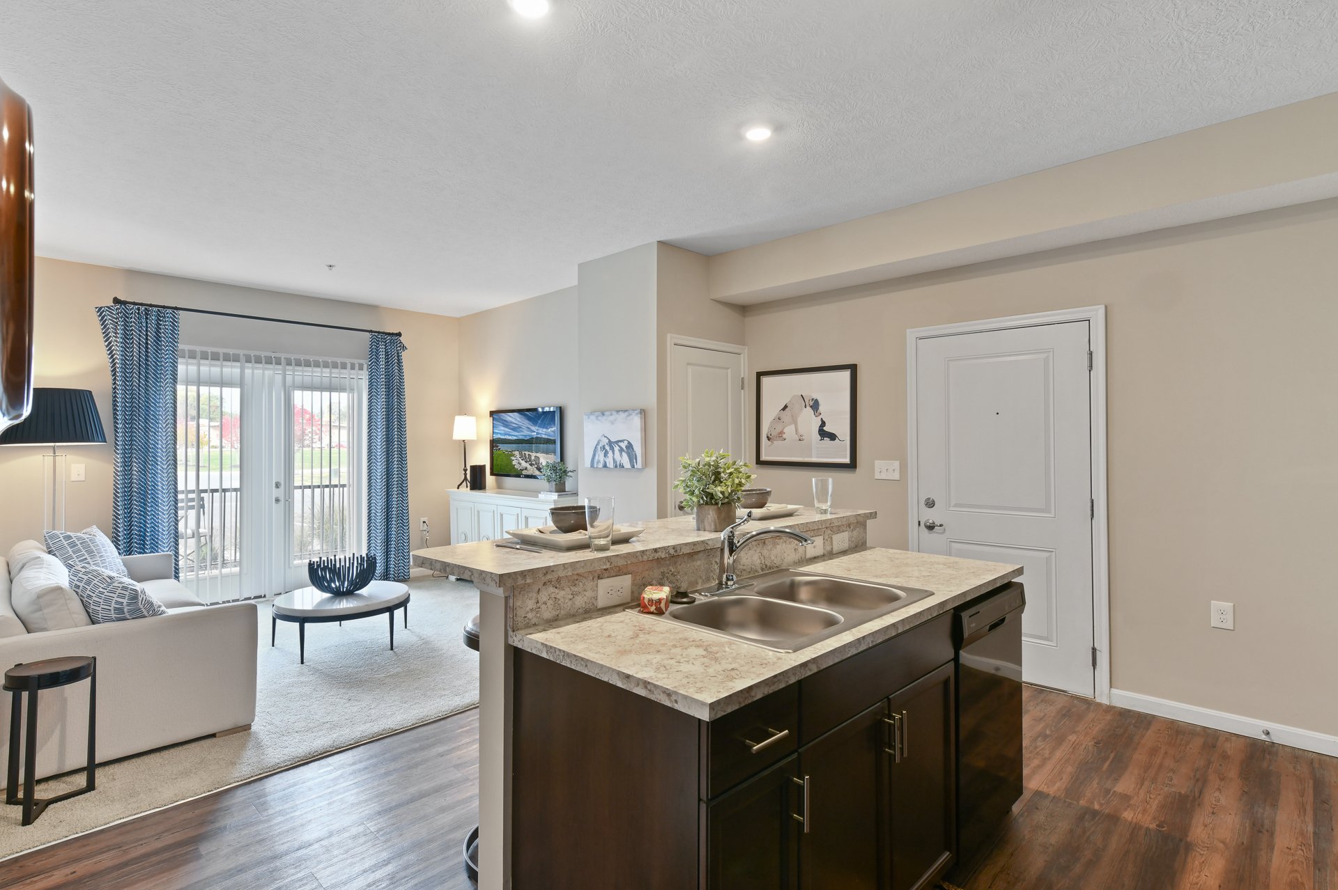 The Monarch Blacklick Creek Spacious Apartments in Blacklick, OH