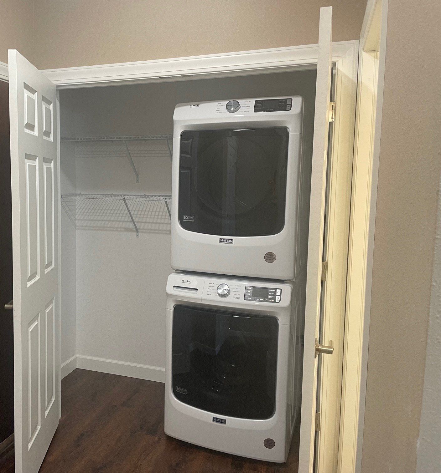 In Unit Washer and dryer