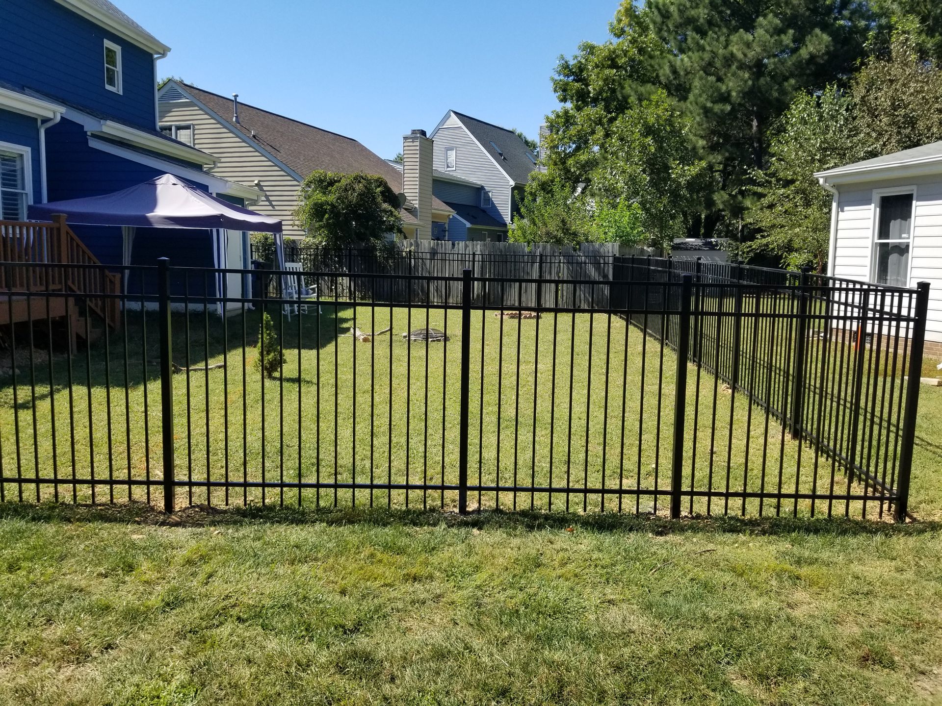 a designed aluminum fence