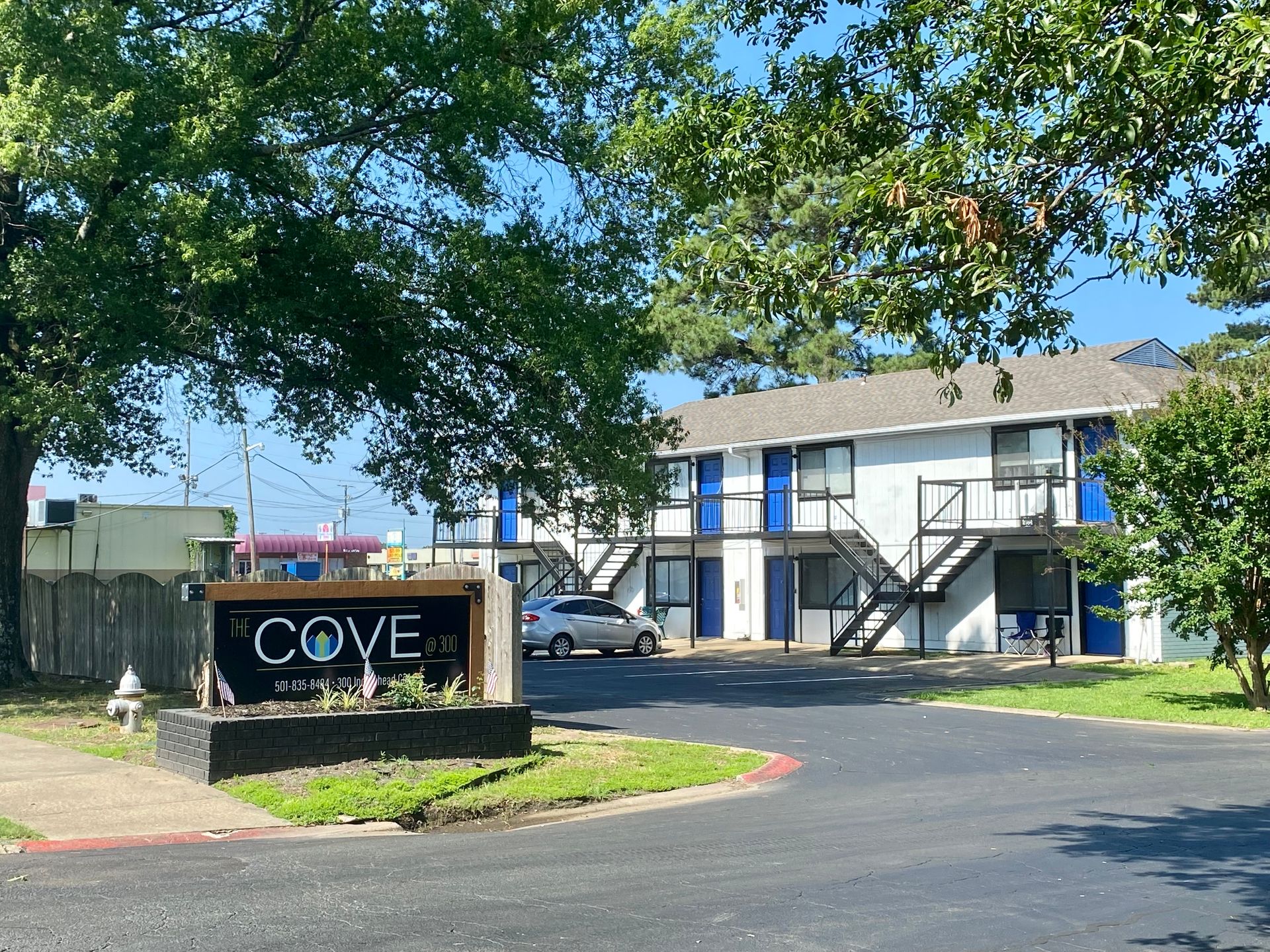 Home The Cove 300 Apartments Sherwood, AR