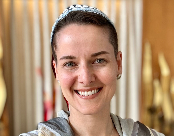 Headshot of Rabbi Rachel Simmons-Blumenfeld