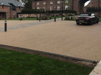 Commercial resin bound driveway near Bristol, Rupert Street.