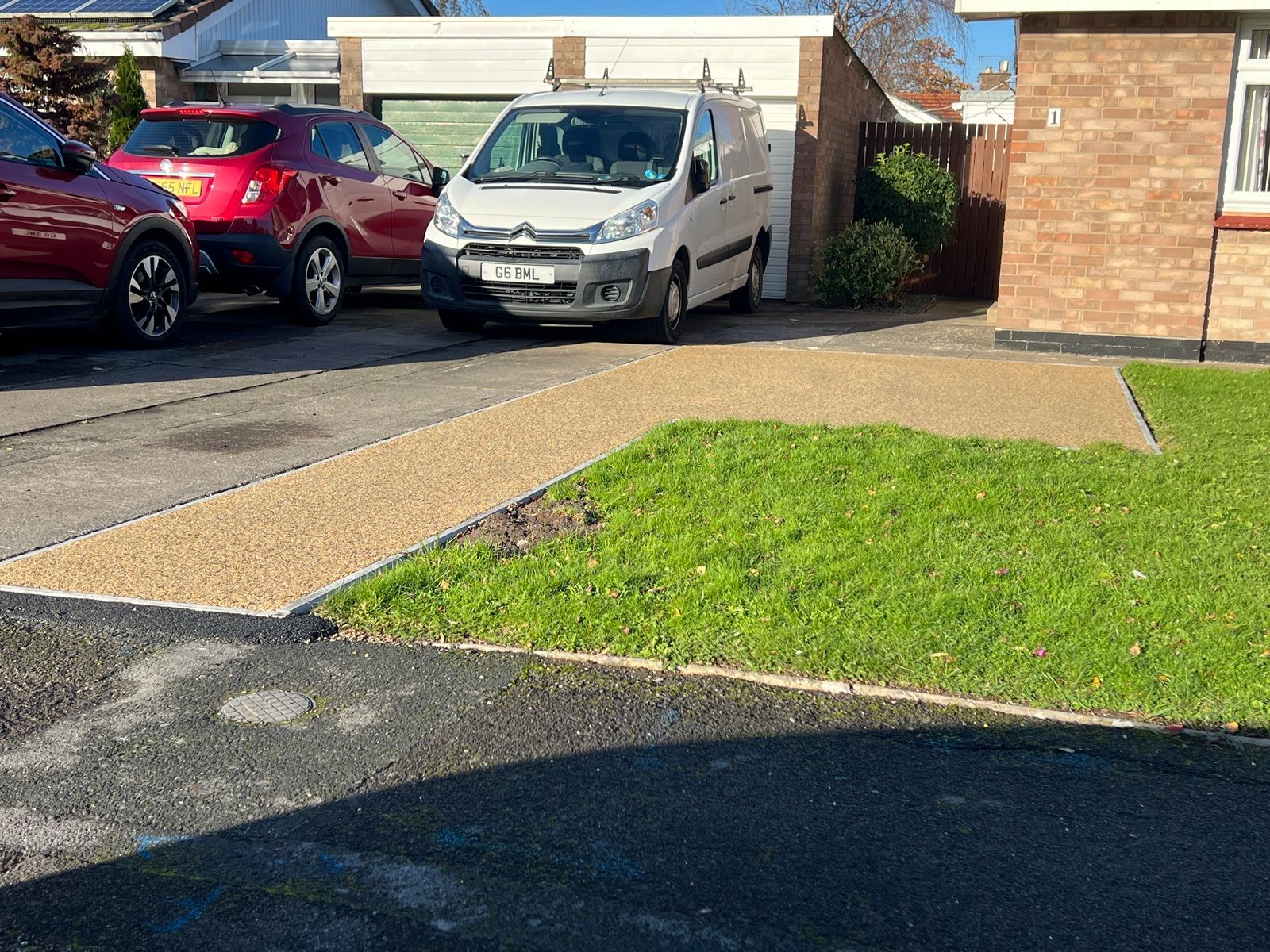 Resin and concrete driveway, Bristol.