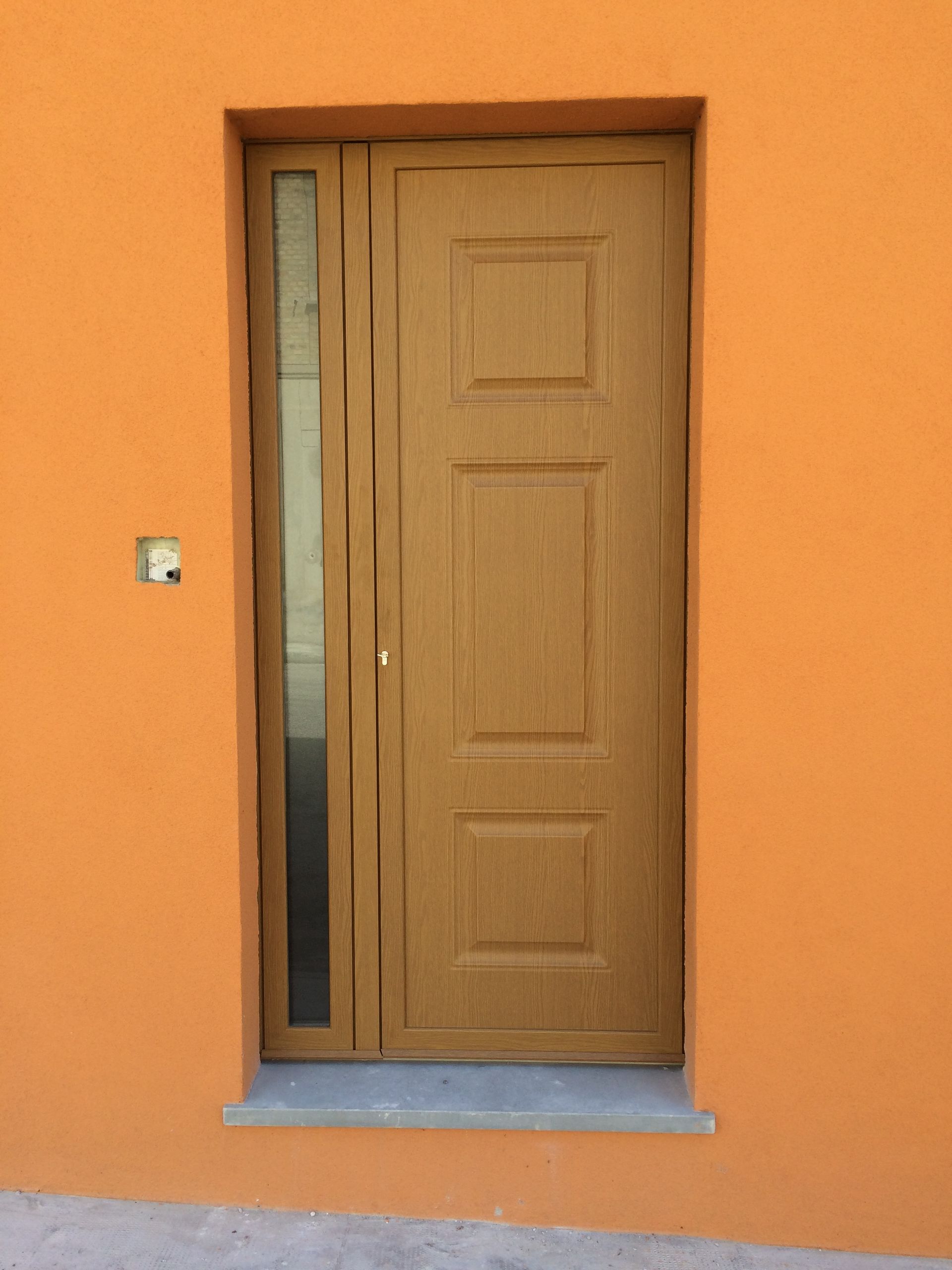 portone in legno