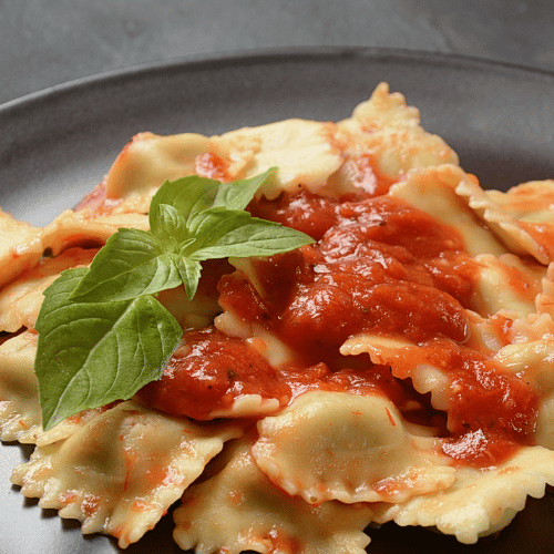 Ravioli de Fraldinha ao Molho Pomodoro Ravioli de Fraldinha ao Molho Pomodoro