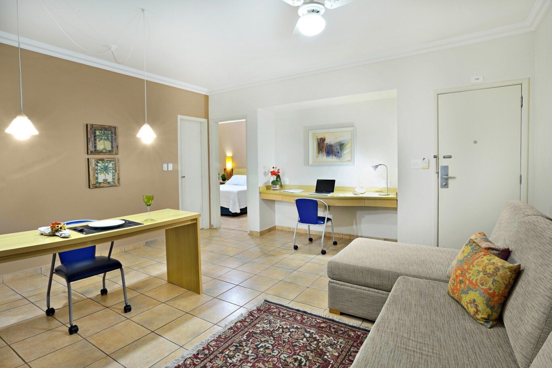 o Hotel