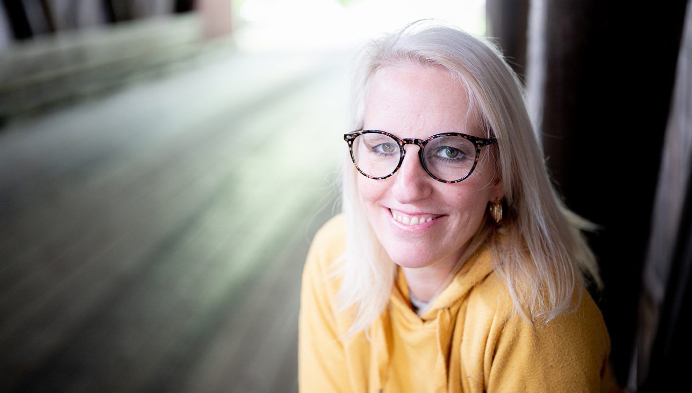 Femme souriant