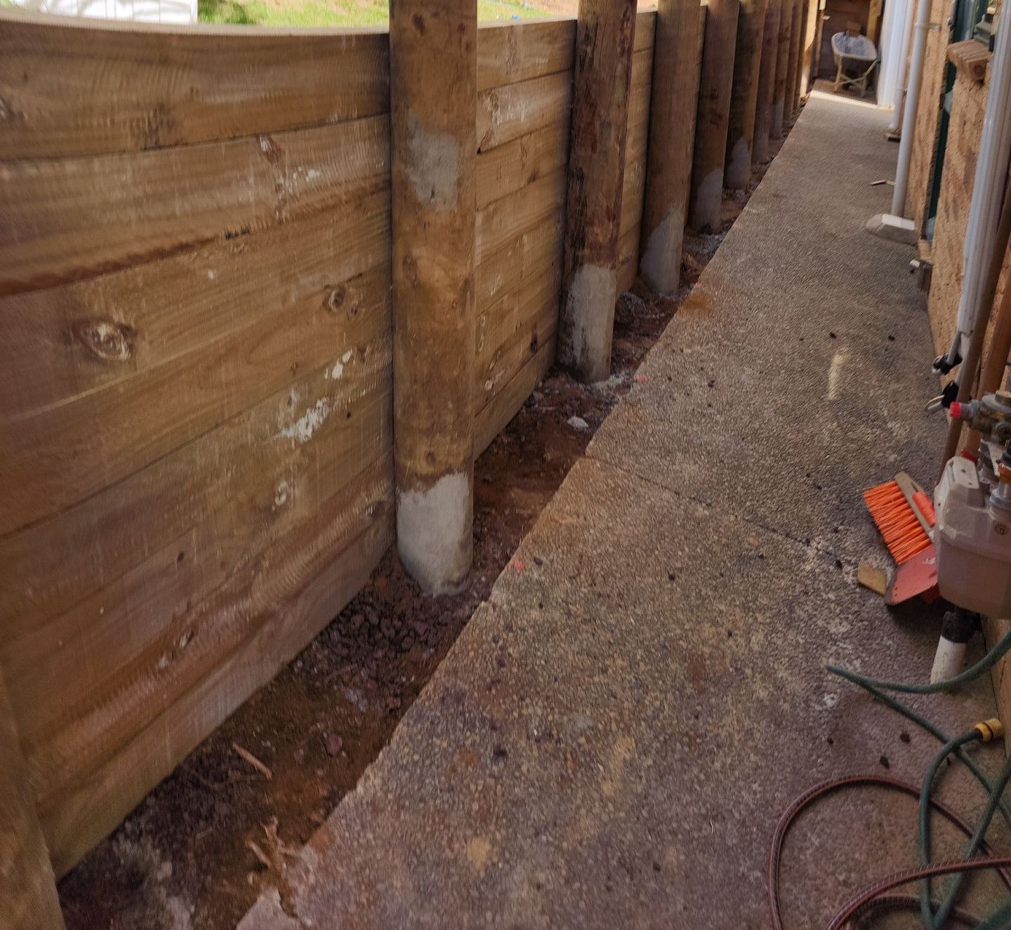 Timber retaining walls