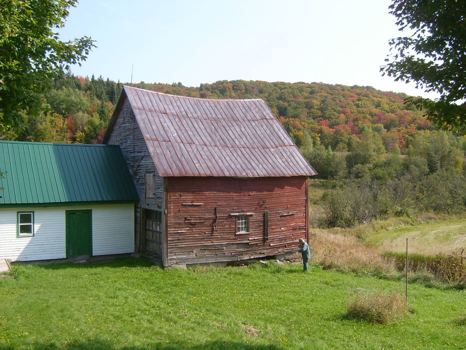 Side view of Richardson Place in the fall of 2009.