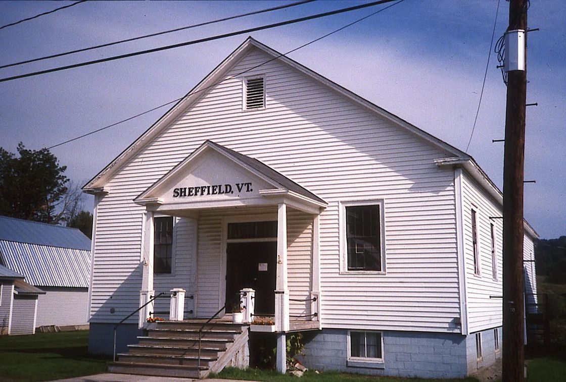 Front view of Sheffield meeting house.