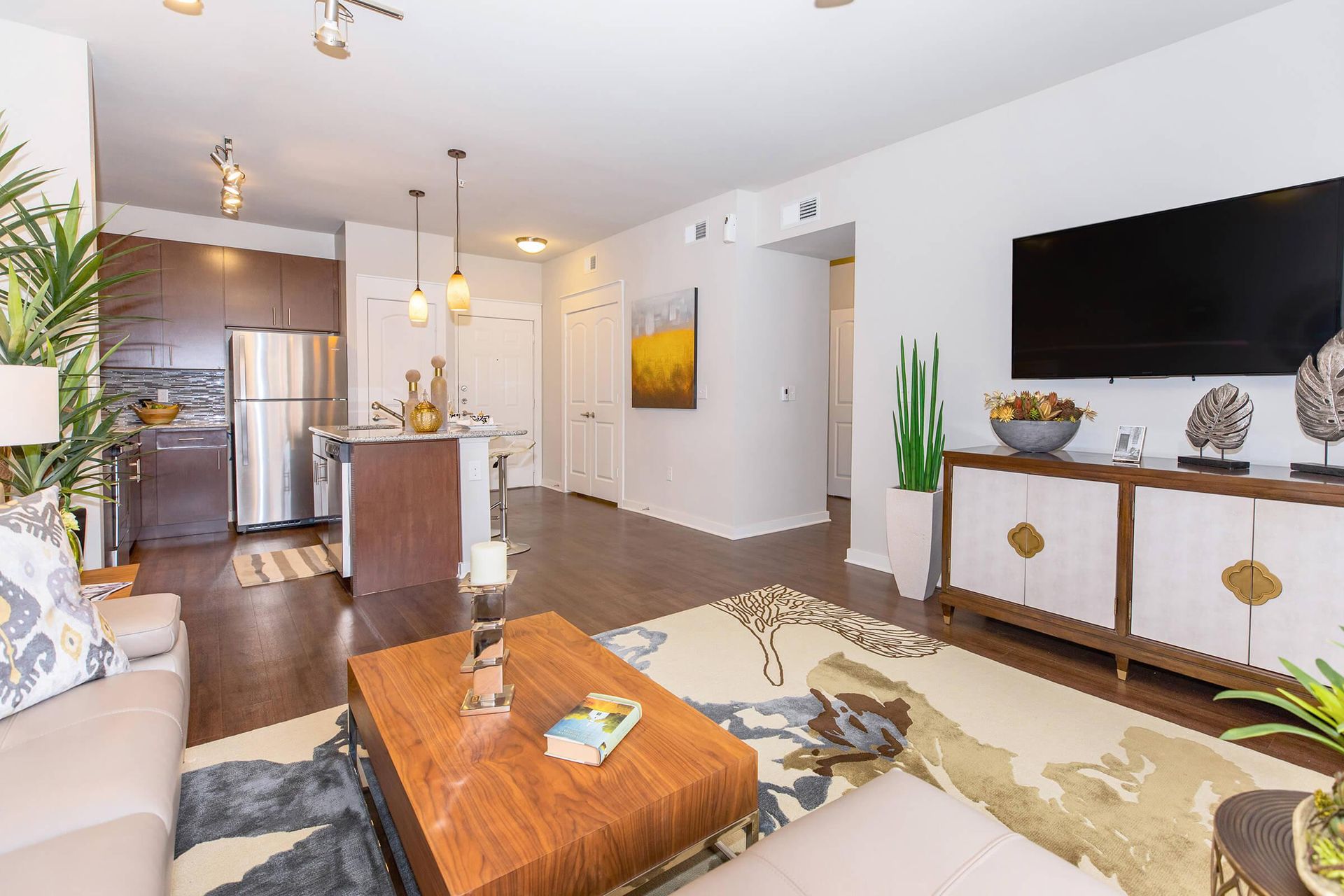 San Marino Apartments in Houston, TX