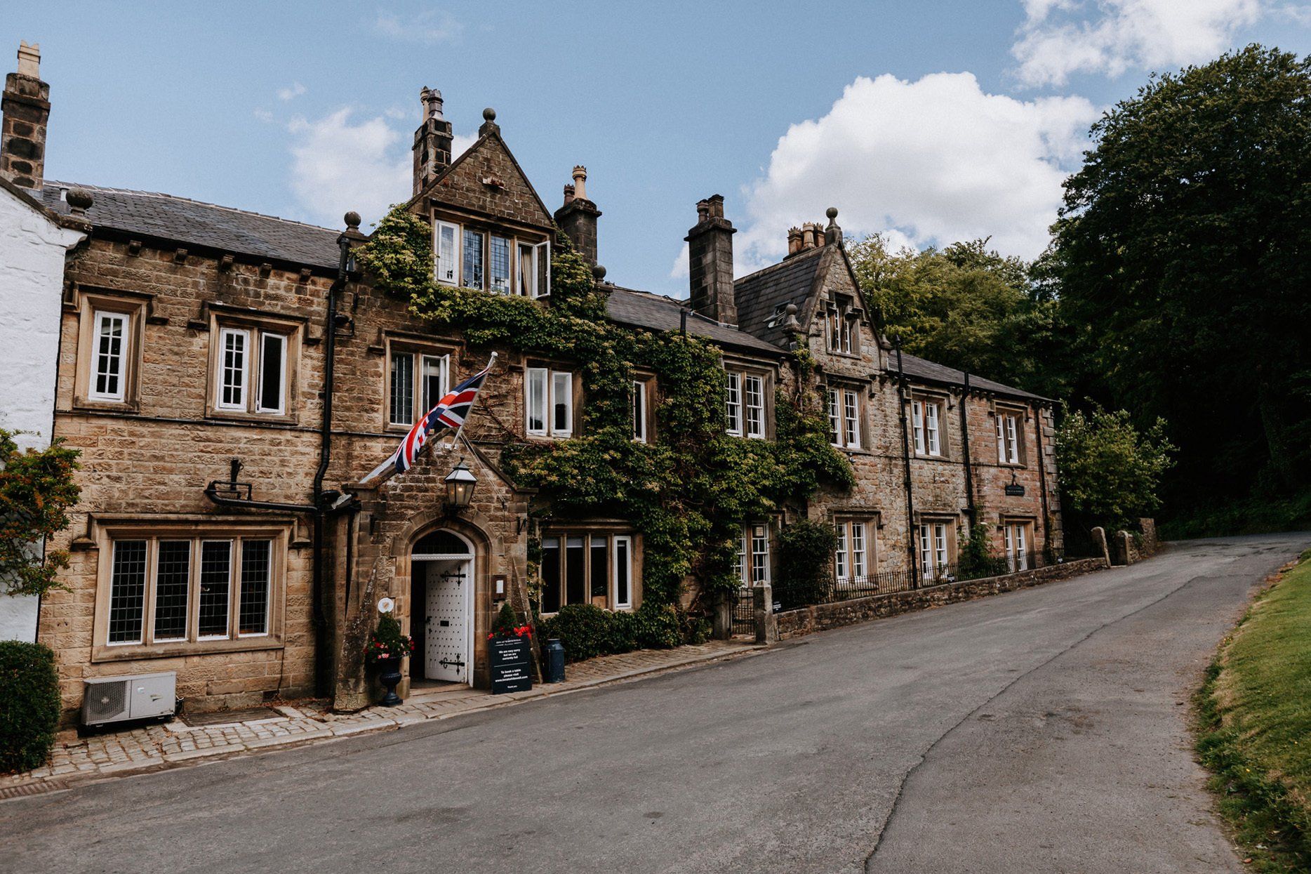 Lancashire Wedding Photographer Inn at Whitewell