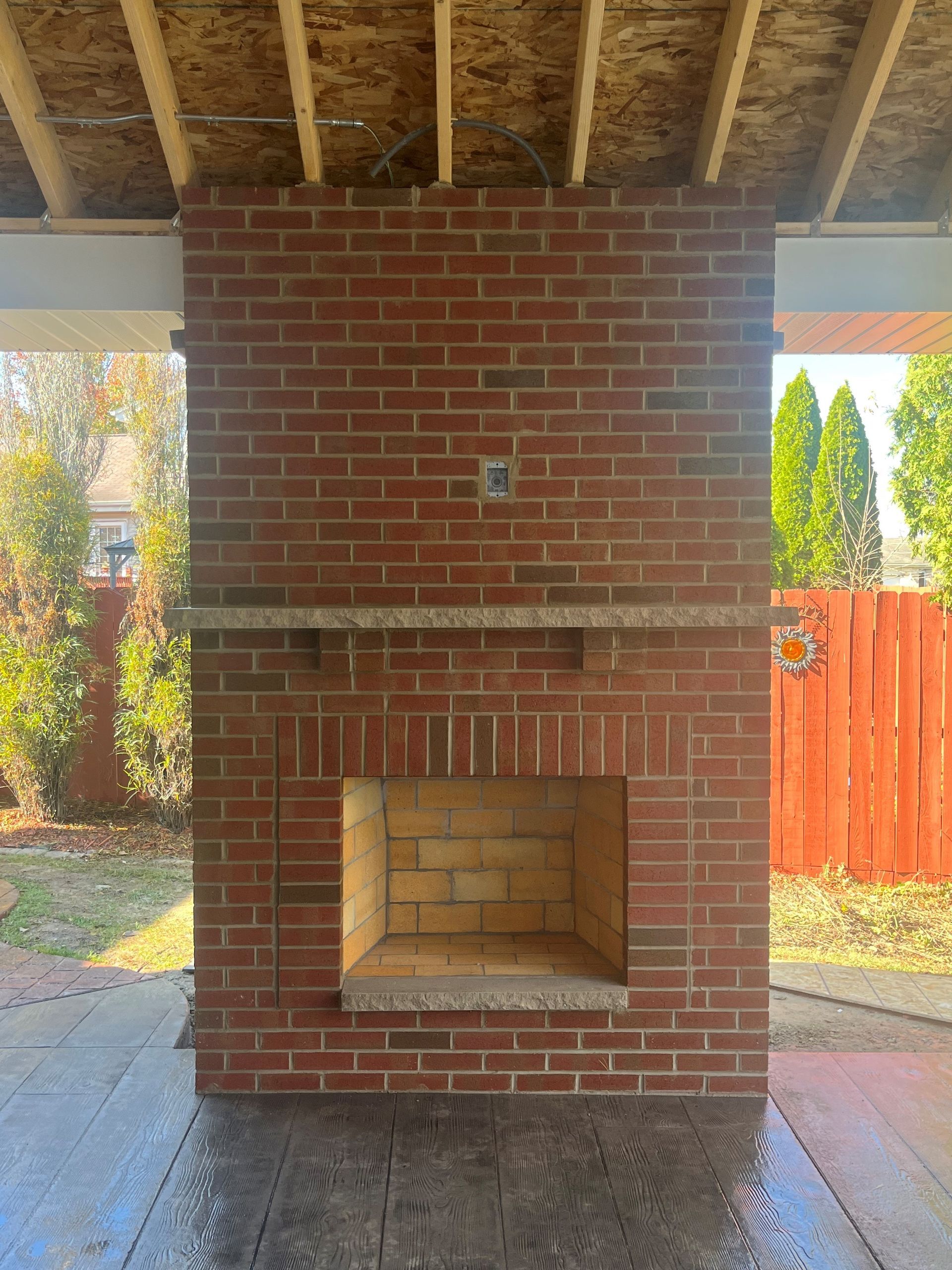 Outdoor fireplace design & construction in Frankfort, IL