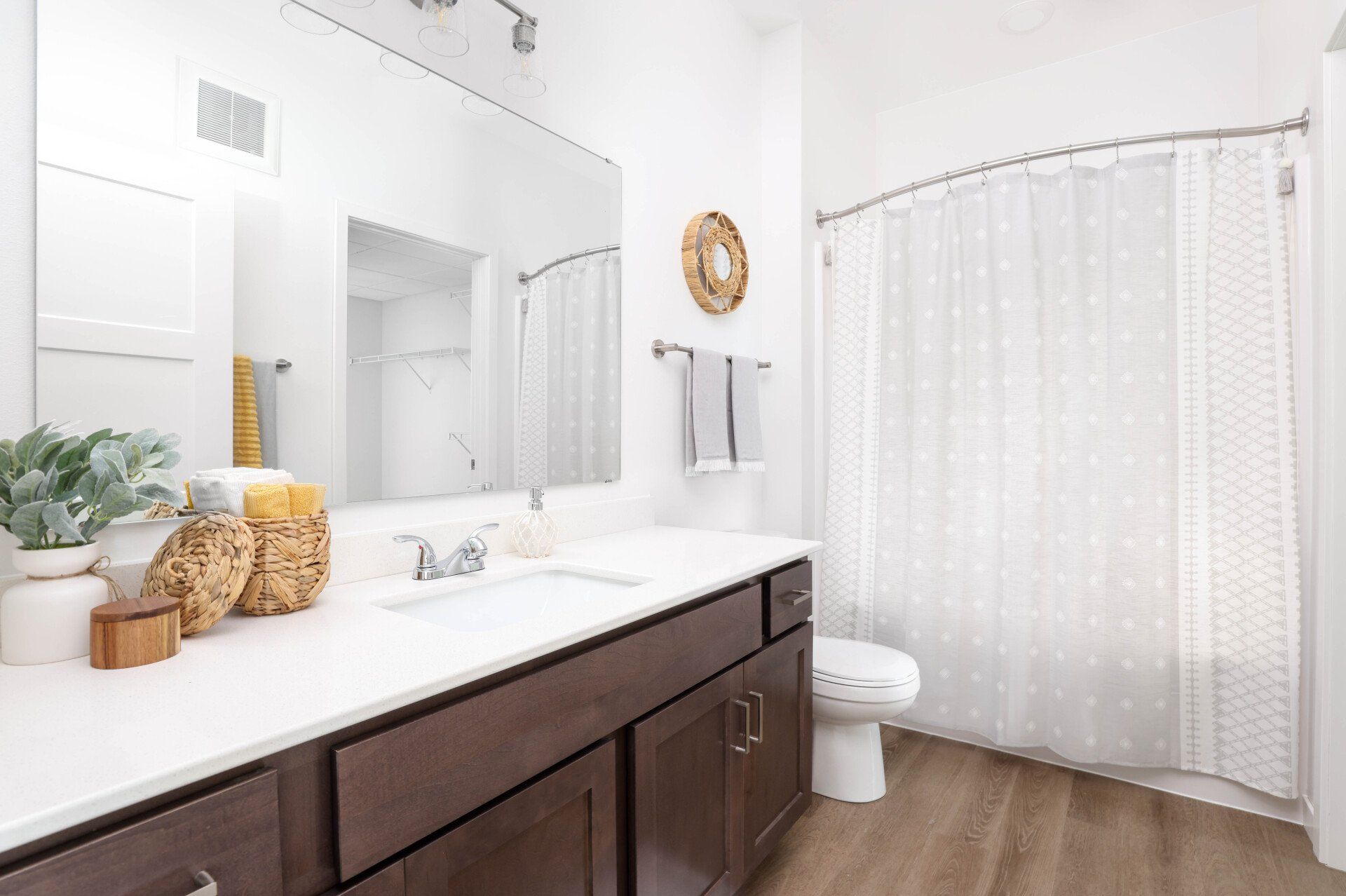 Spacious bathroom