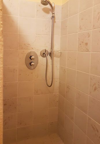 pivate shower