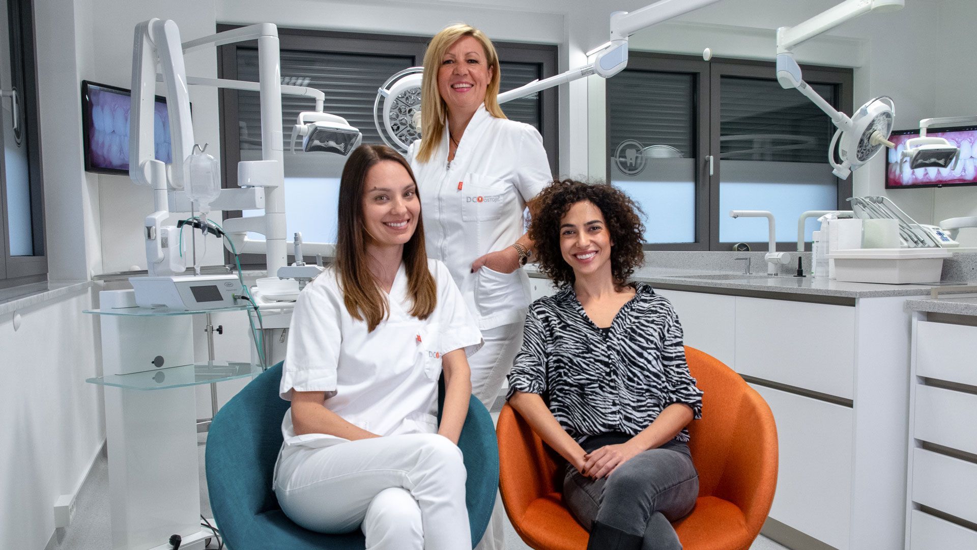 Individuelle zahnärztliche Betreuung für jeden Patienten aus Österreich