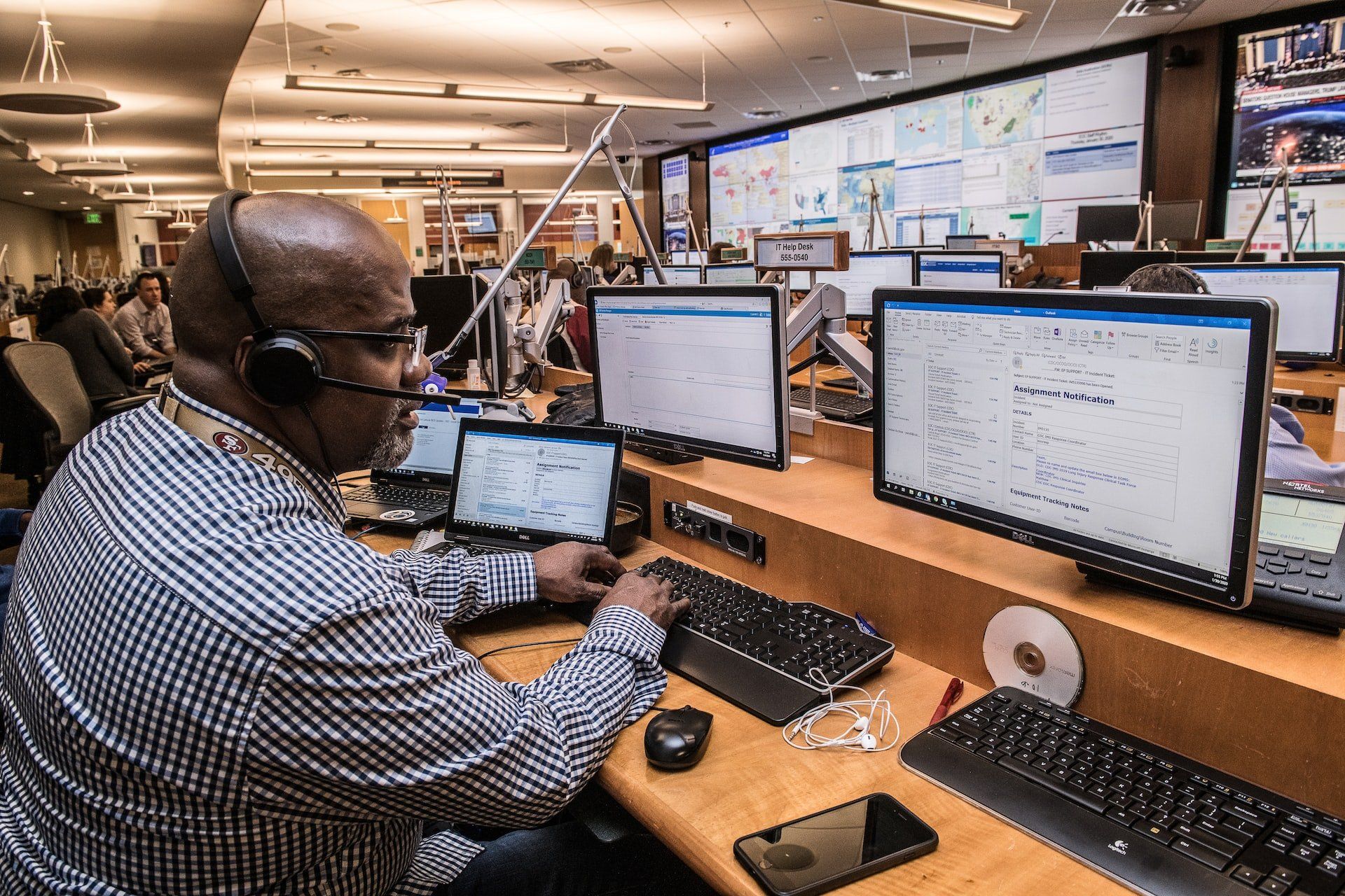 Image of a person providing managed IT support services