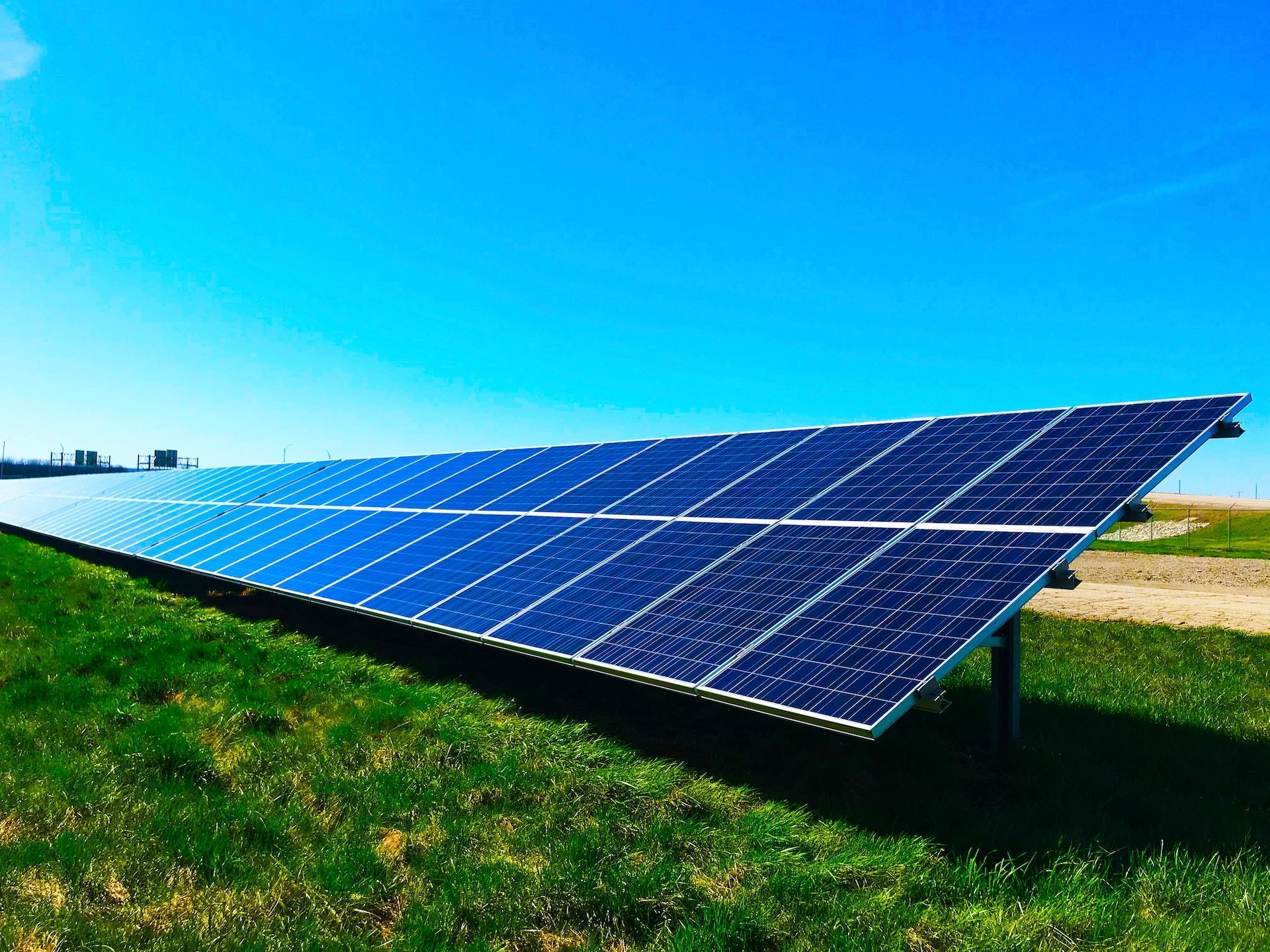 solar powered servers that are eco friendly