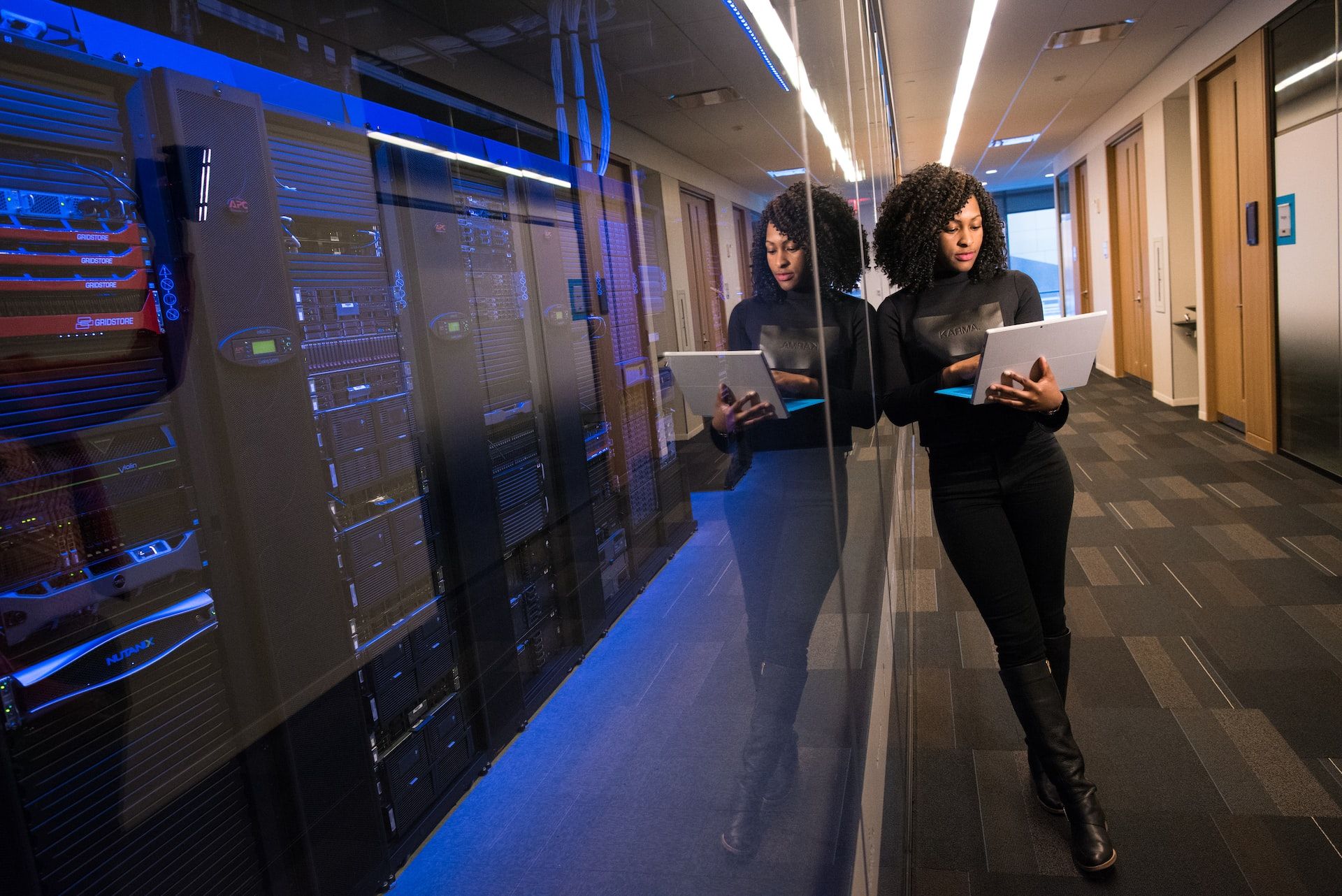 Image of a person using a virtual desktop