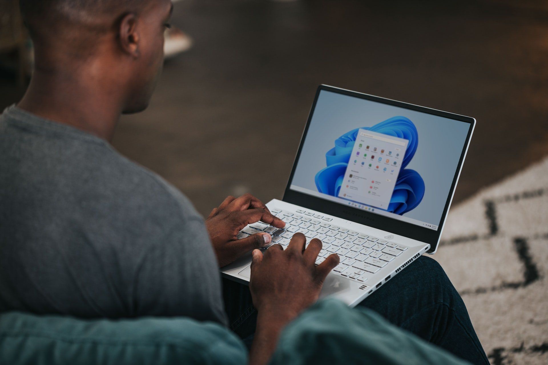 Image of a person using Windows 11