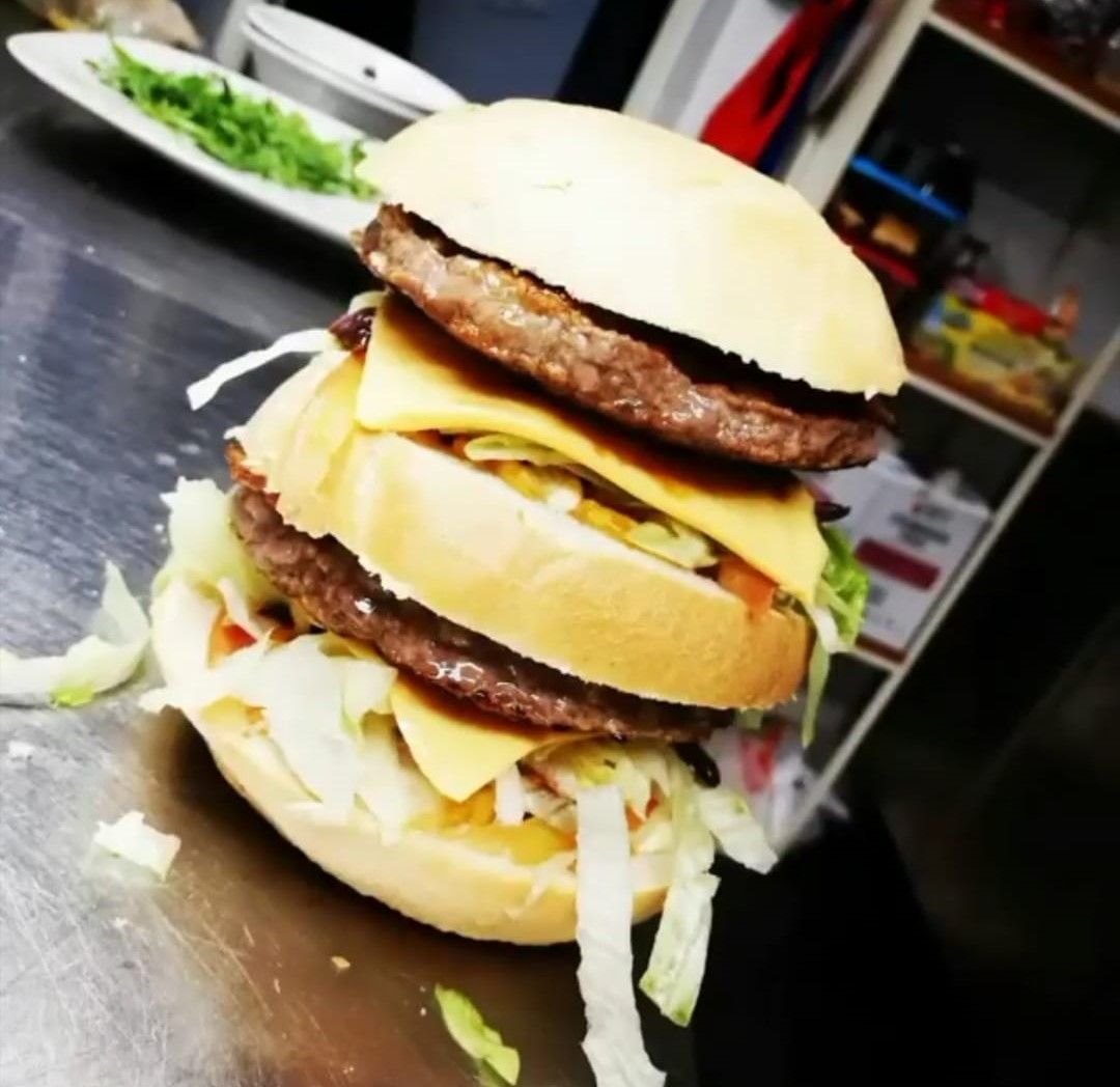 panino con doppio burger