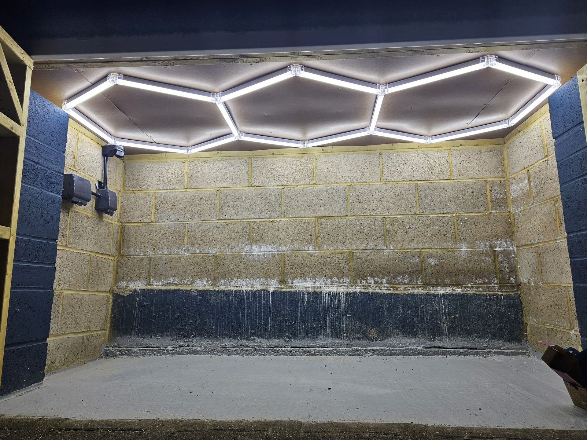 HBM Garage lighting installation