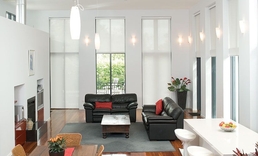 A Living Room With White Blinds