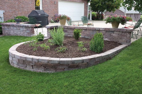 Missouri’s Premier Supplier of Amsten Stone Retaining Wall Blocks Is Stockman Stoneworks.