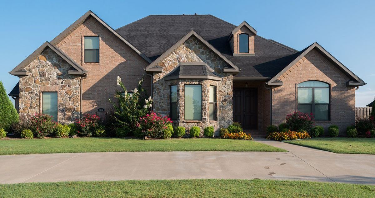 Stockman Stoneworks Is Your Trusted Supplier of the Finest Brick and Veneer Products for Missouri Landscaping.