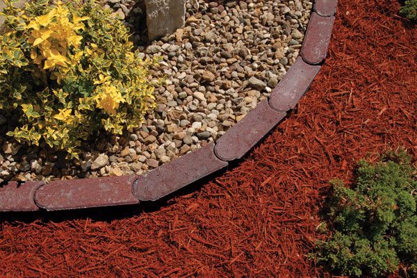 Discover the Beauty of Hardscaping with Pavers from Stockman Stoneworks.