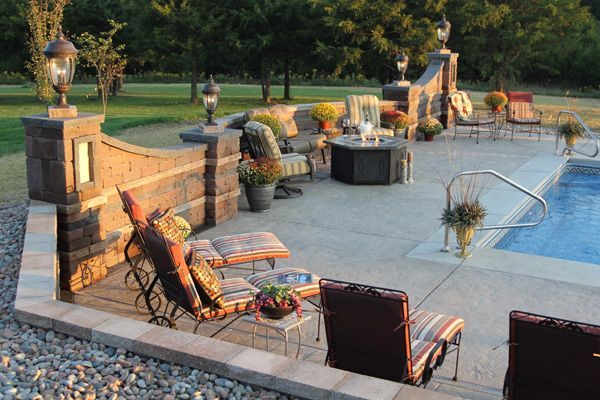 Stockman Stoneworks’ Simplicity Retaining Wall Blocks Are Perfectly Designed for Beauty & Strength.