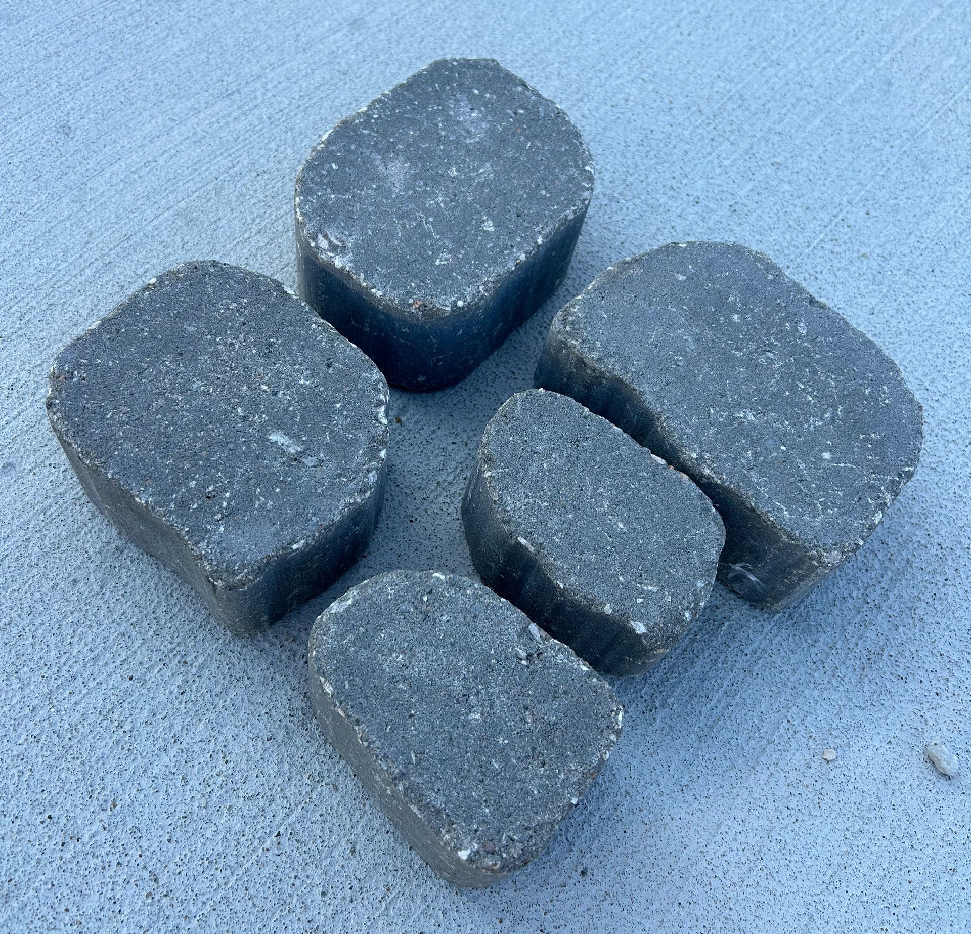 Our Whitley Cobble Paver Products Create an Unbeatable Charm for Any Walkway or Patio in Missouri.